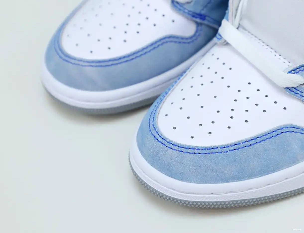 1 HIGH RETRO JORDAN ROYAL' 'HYPER OG AIR 0426